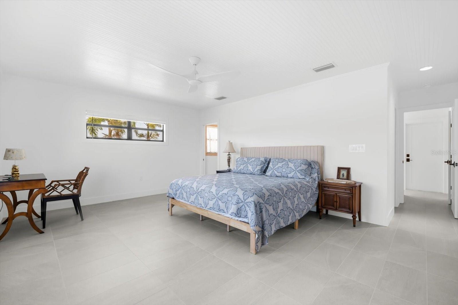 BAY PALMS - Residential