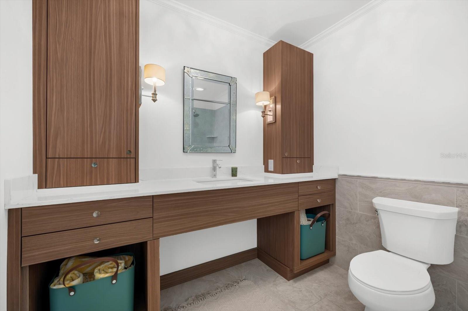 BAY PALMS - Residential