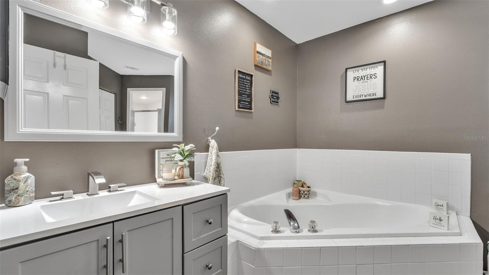 BERGEN POINTE ESTATES PH 02 - Residential