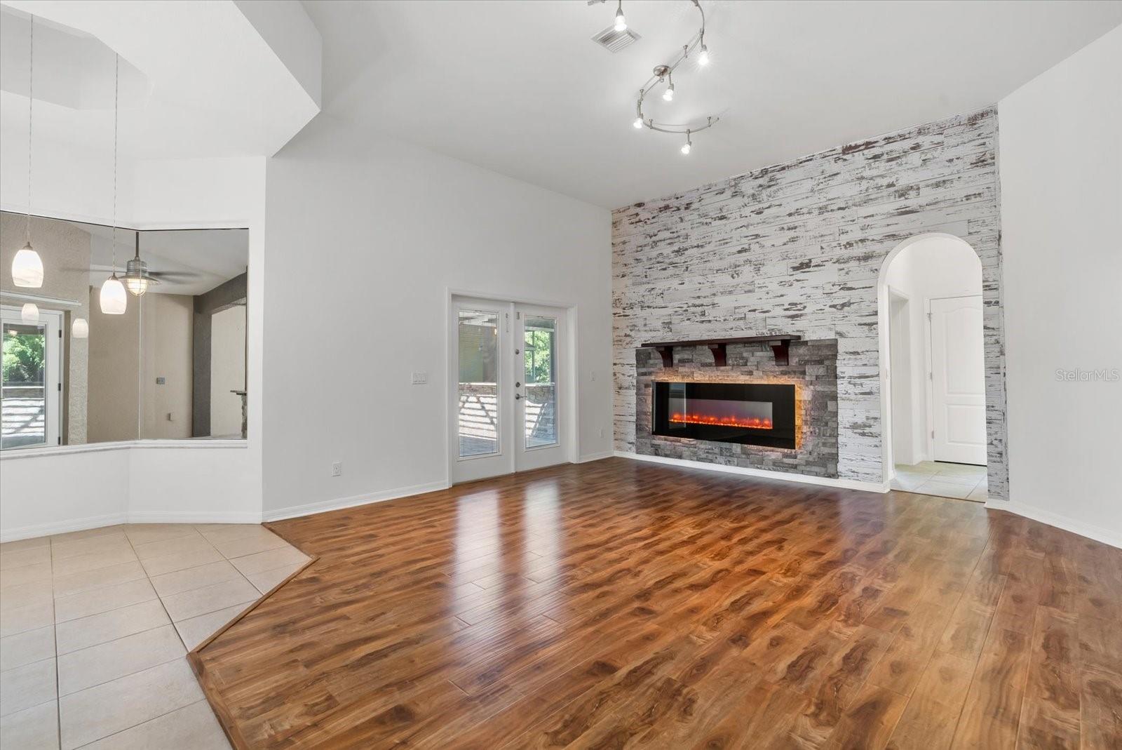 VENETIA PH 2 - Residential