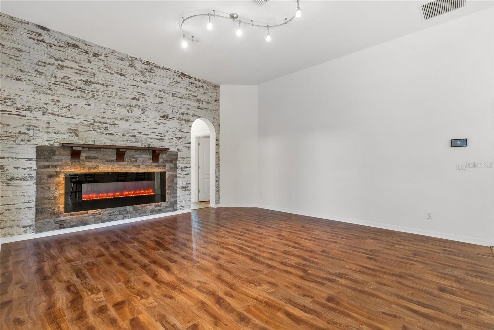 VENETIA PH 2 - Residential