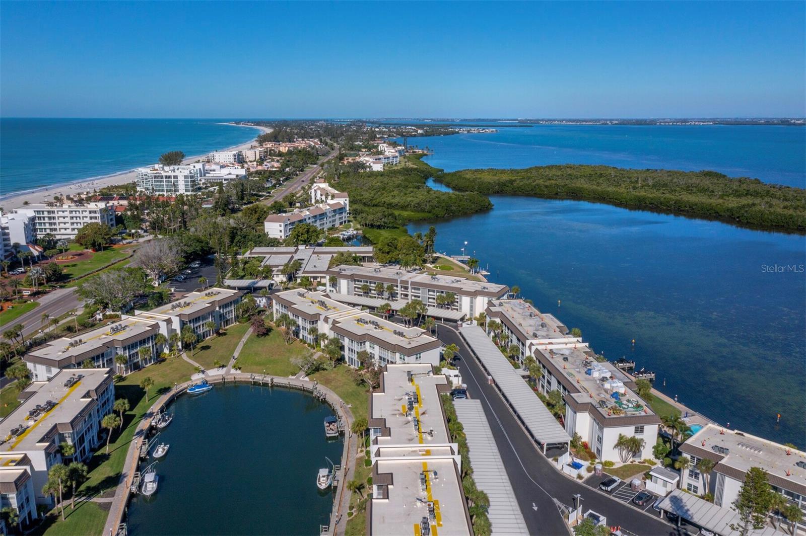 LONGBOAT HARBOUR - Residential