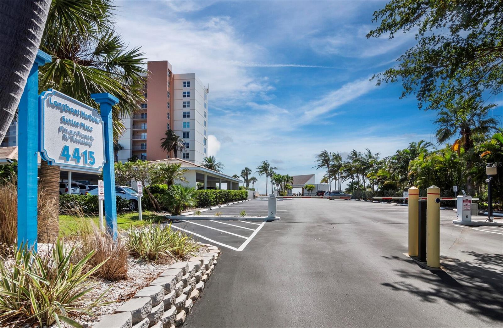 LONGBOAT HARBOUR - Residential