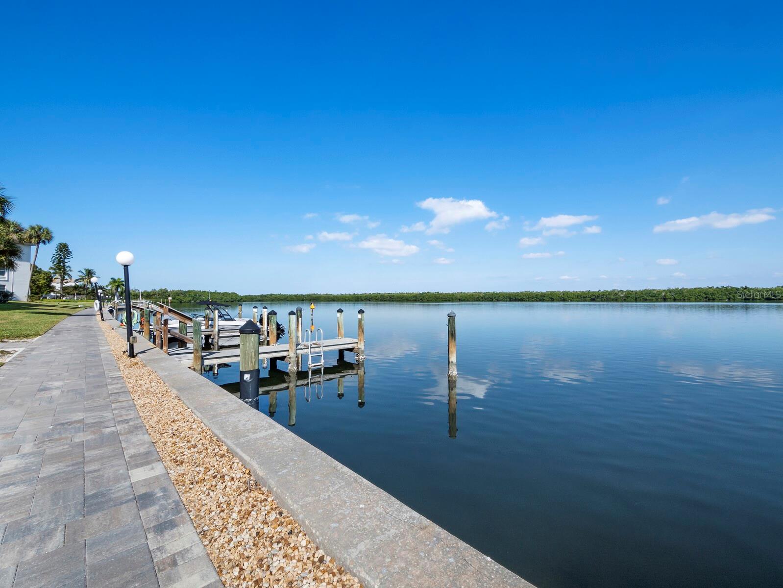 LONGBOAT HARBOUR - Residential