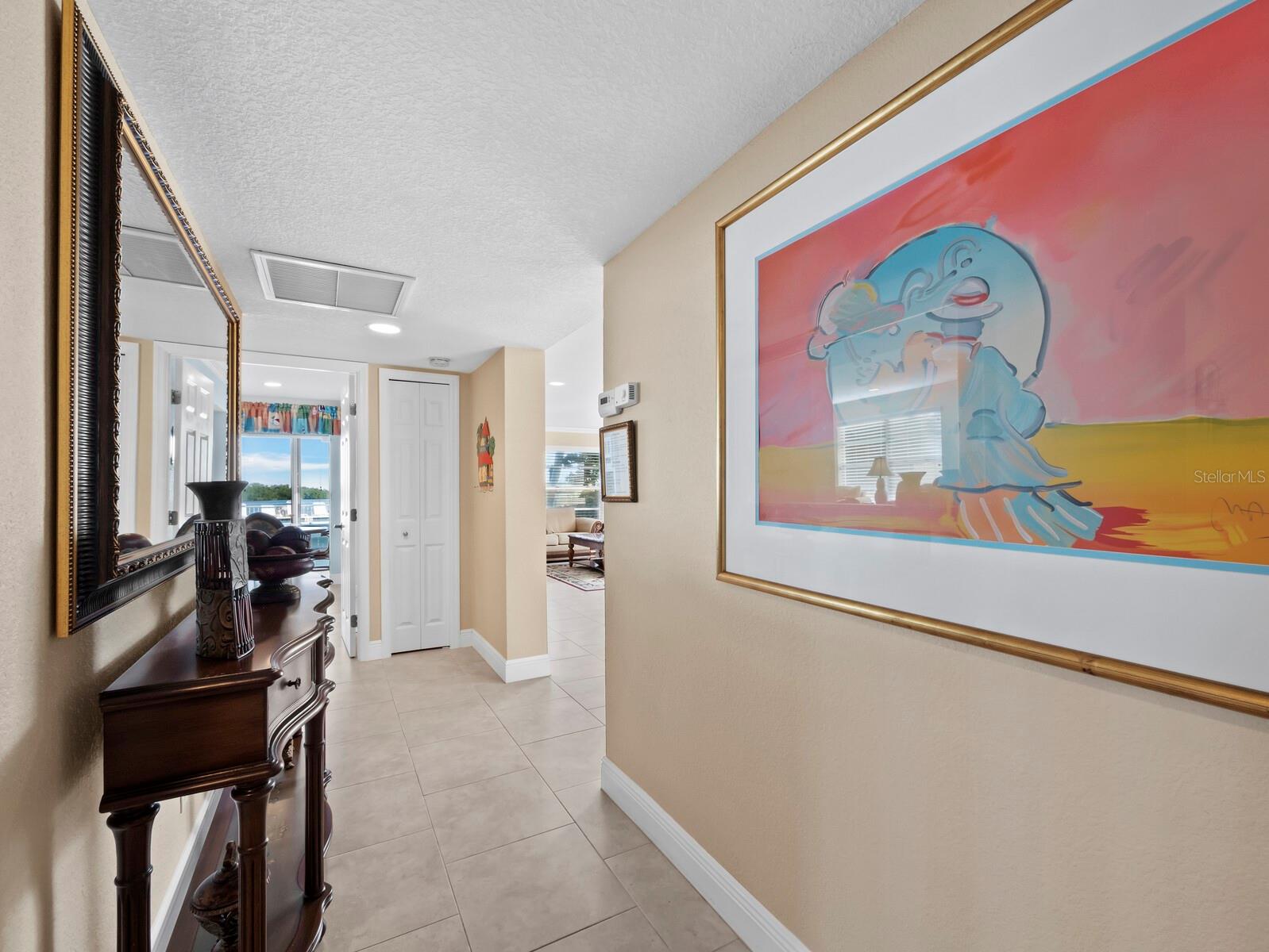 LONGBOAT HARBOUR - Residential