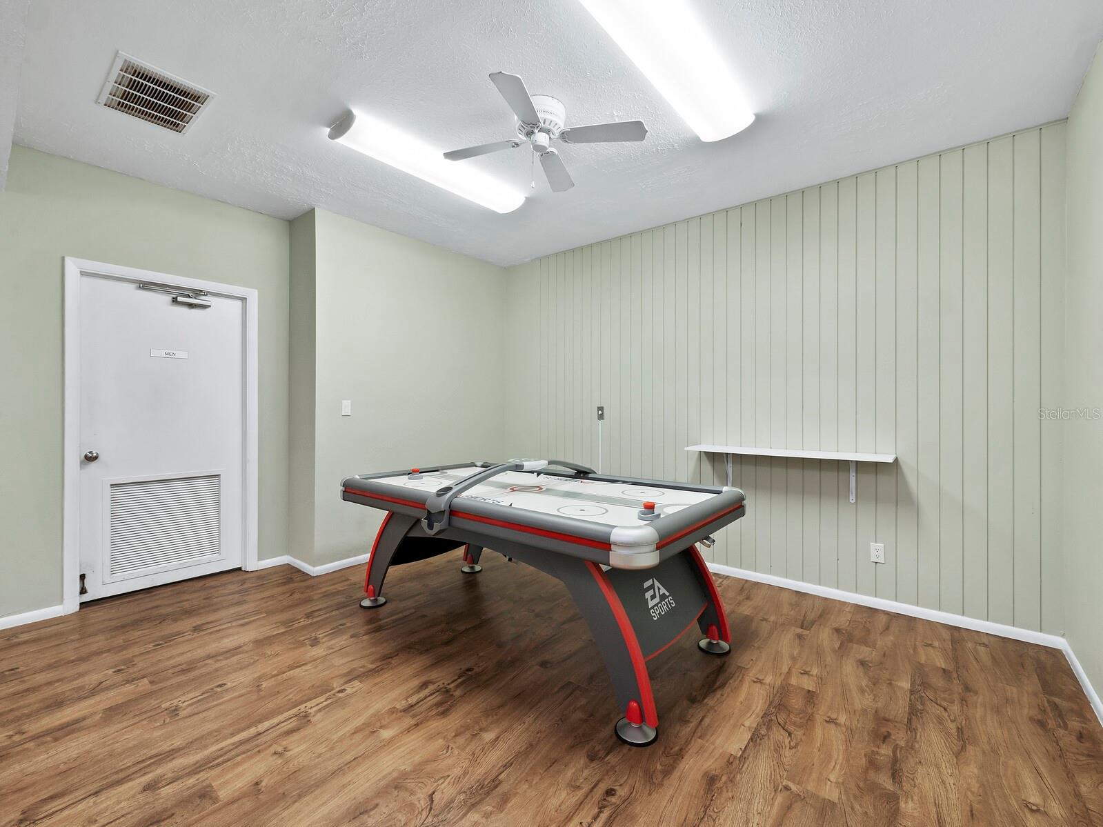 LONGBOAT HARBOUR - Residential