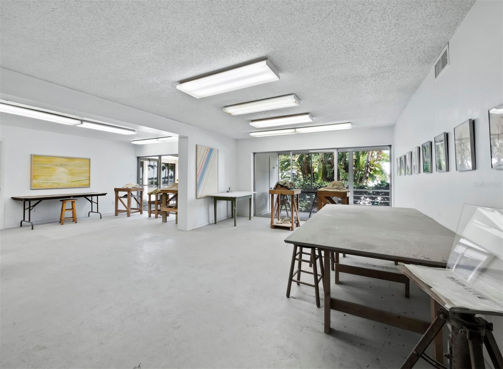 LONGBOAT HARBOUR - Residential