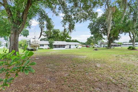 A home in LAKELAND