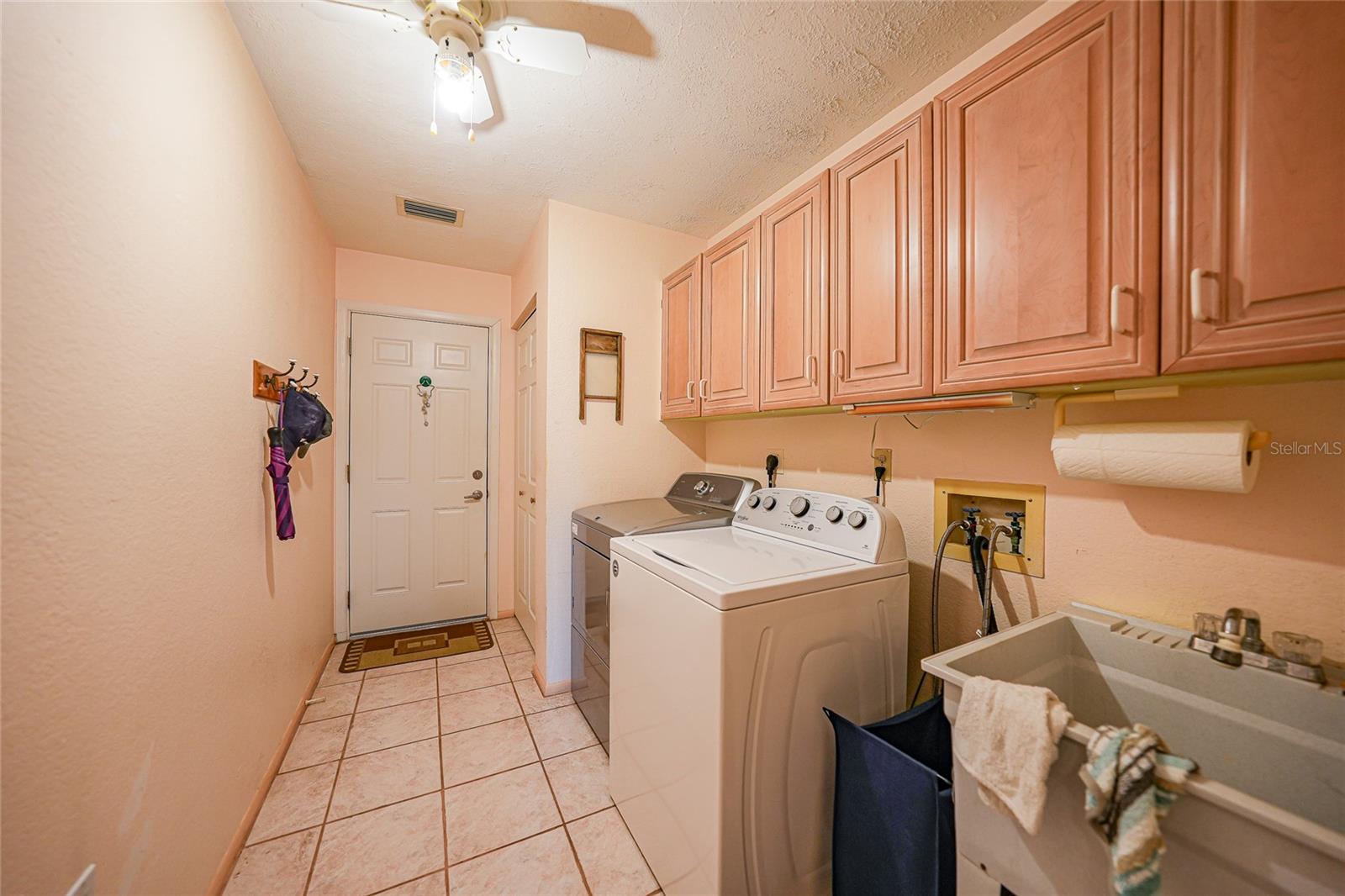 ENGLEWOOD ISLES SUB - Residential