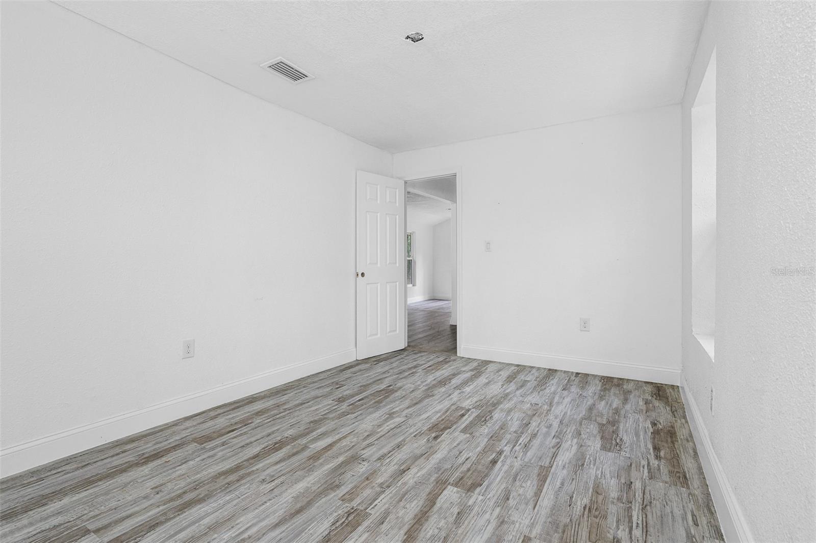 HALES ADD TO BROOKSVL - Residential