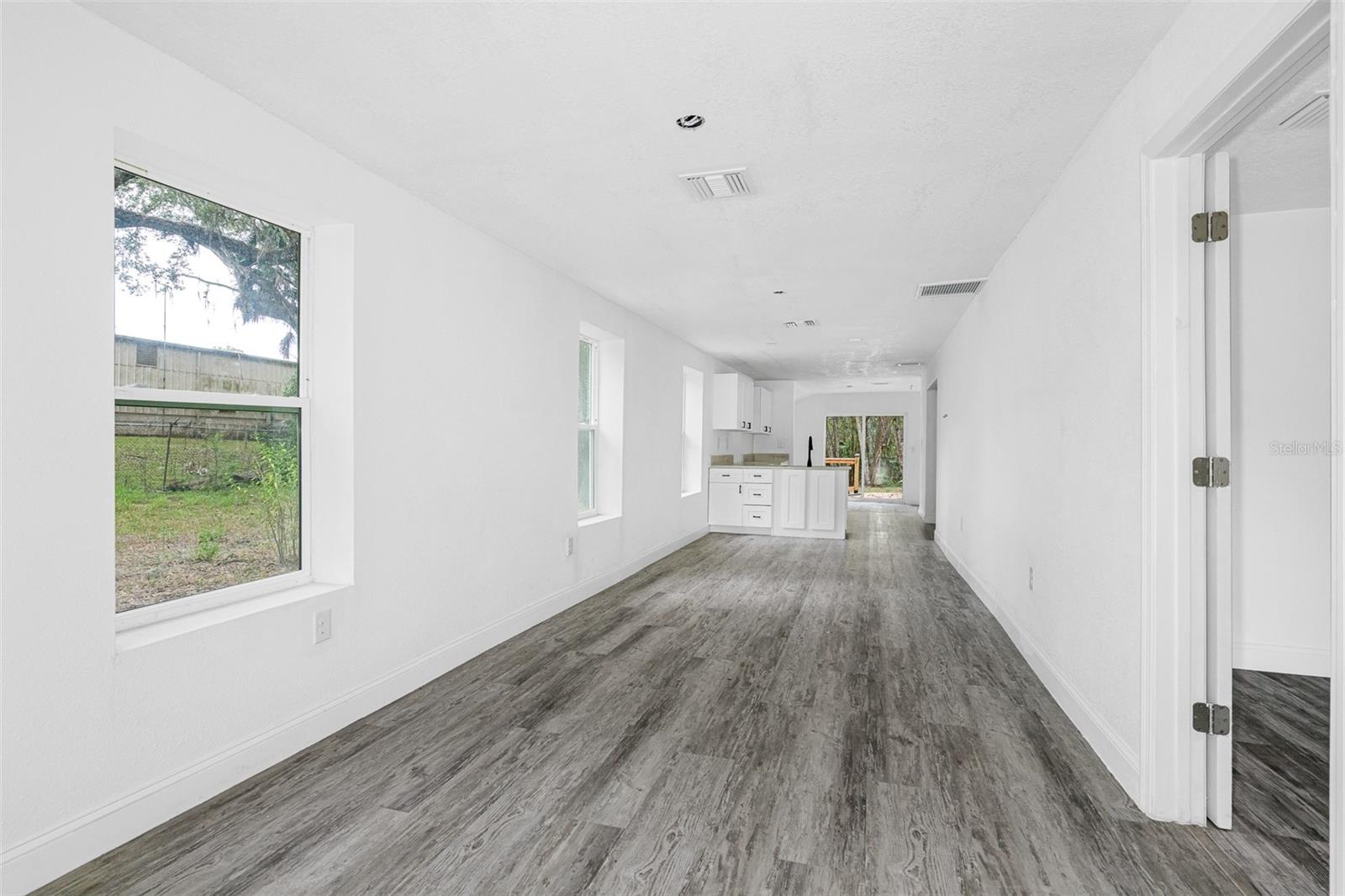 HALES ADD TO BROOKSVL - Residential