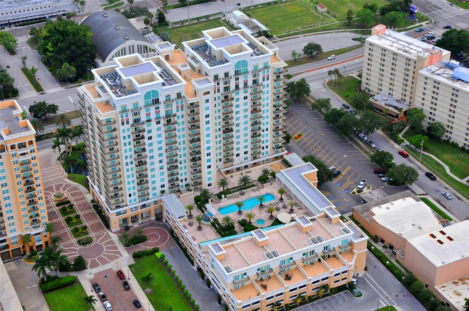 ALINARI - Residential Lease