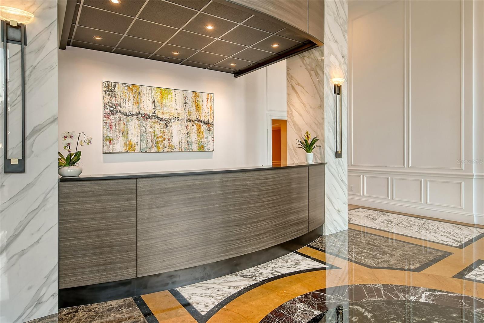 ALINARI - Residential Lease