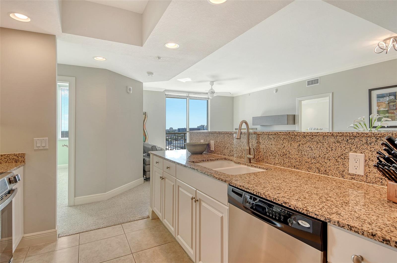 ALINARI - Residential Lease