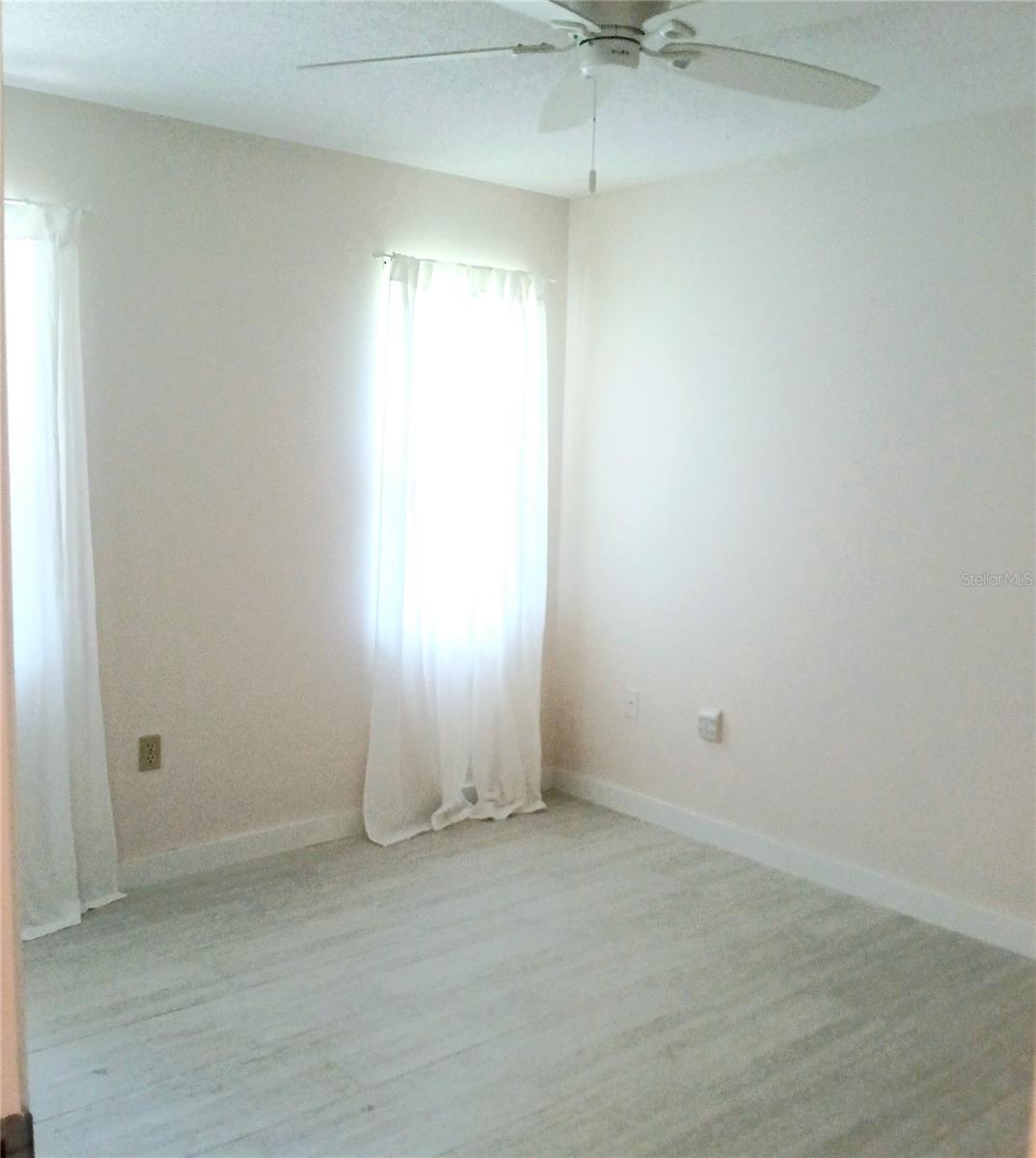 WOODSIDE TERRACE PH 2 - Residential Lease