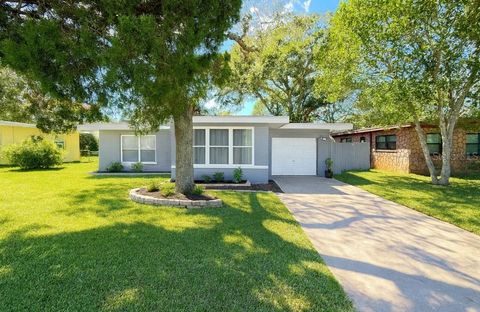 Photo of 808 Derbyshire Road, Daytona Beach, FL 32117 (MLS # O6353802)