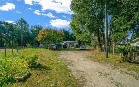 Tiny photo for 11060 SE 128th Place Road, Ocklawaha, FL 32179 (MLS # OM714613)