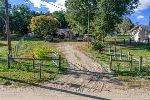 Tiny photo for 11060 SE 128th Place Road, Ocklawaha, FL 32179 (MLS # OM714613)