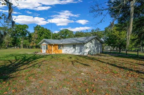 Tiny photo for 11060 SE 128th Place Road, Ocklawaha, FL 32179 (MLS # OM714613)