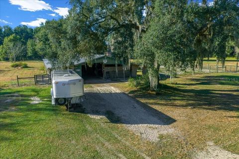 Tiny photo for 11060 SE 128th Place Road, Ocklawaha, FL 32179 (MLS # OM714613)
