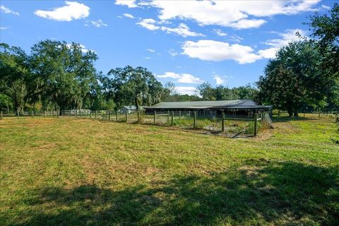 Tiny photo for 11060 SE 128th Place Road, Ocklawaha, FL 32179 (MLS # OM714613)