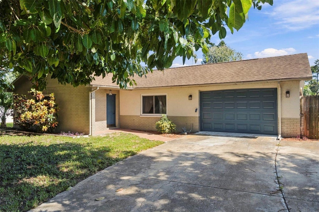 Photo of 1279 S Disston Avenue, Tarpon Springs, FL 34689 (MLS # TB8560020)