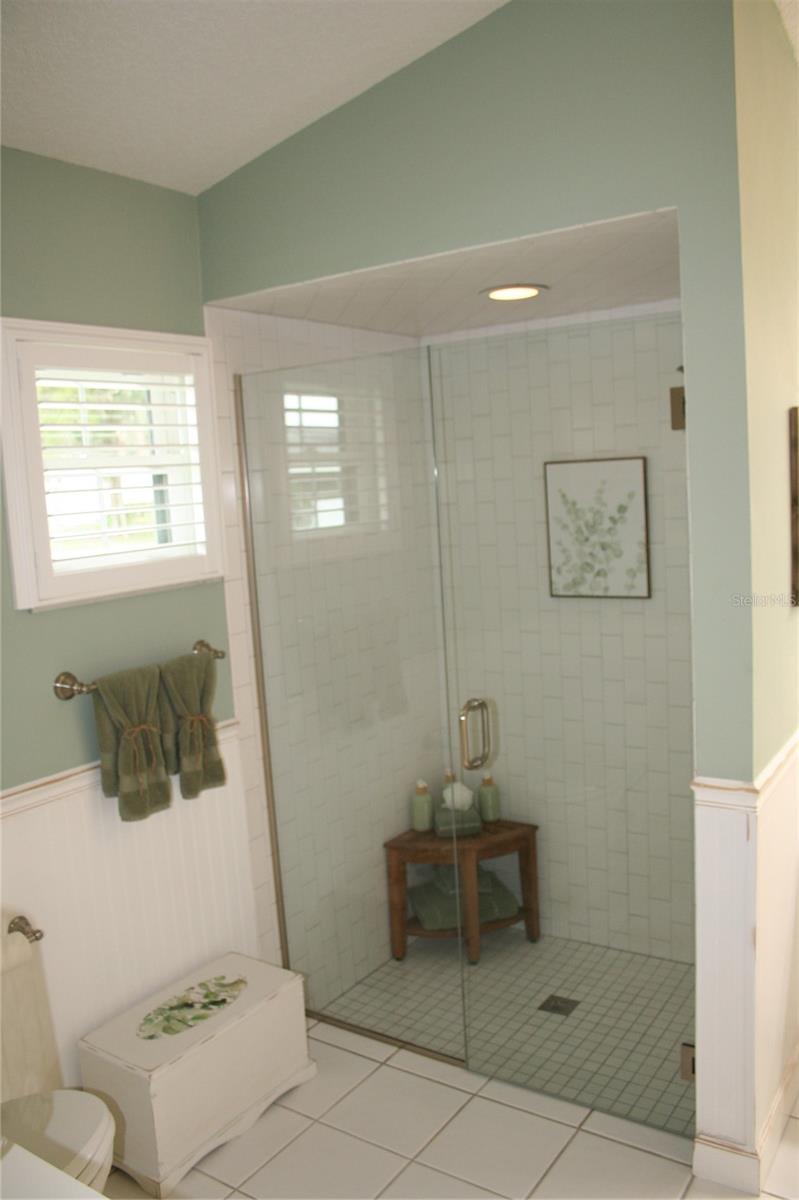 KAYWOOD REP - Residential