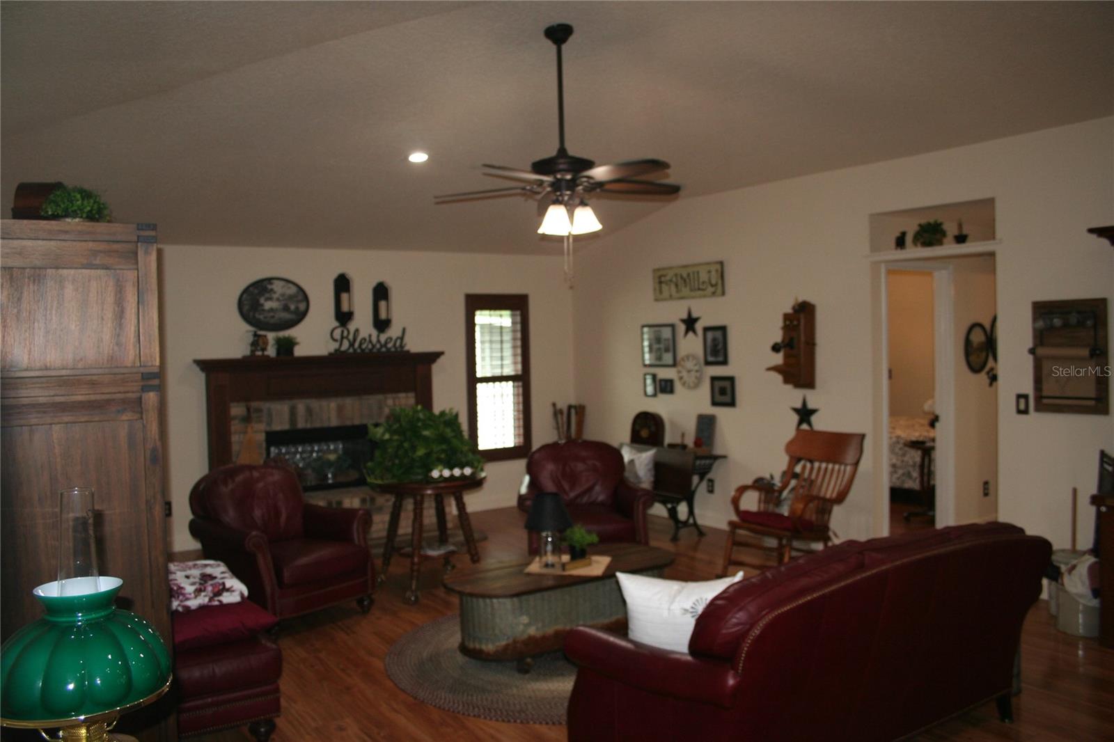 KAYWOOD REP - Residential