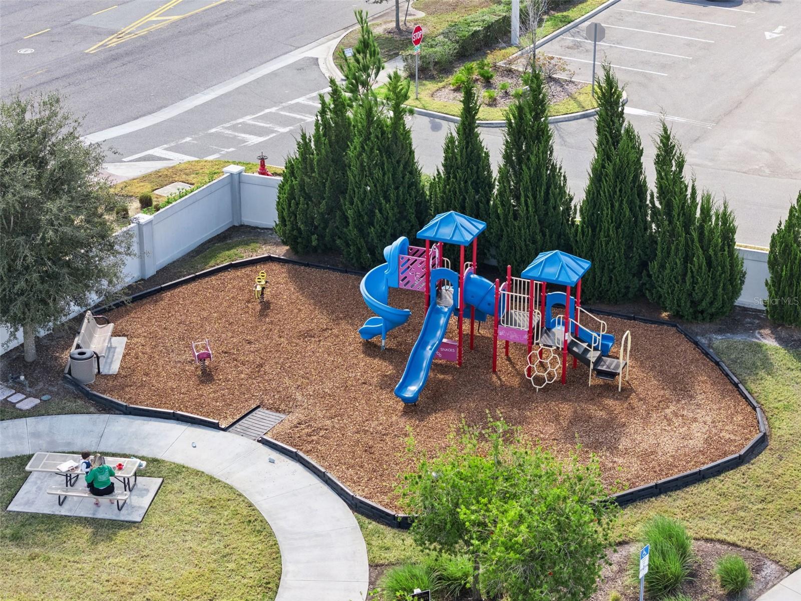 SPRING ISLE PALMS - Residential