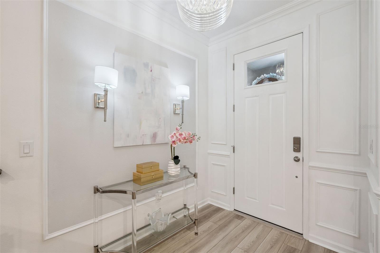 896 SPRING PALMS LOOP