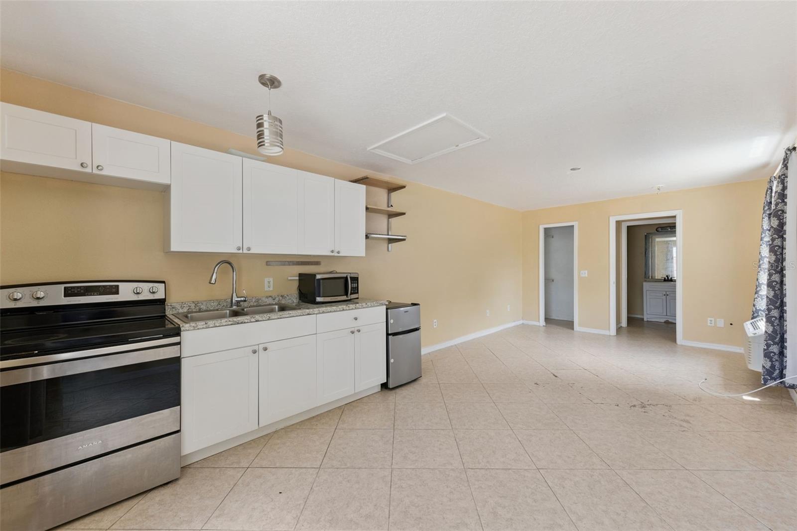 ISLAND CLUB WEST PH 01 - Residential