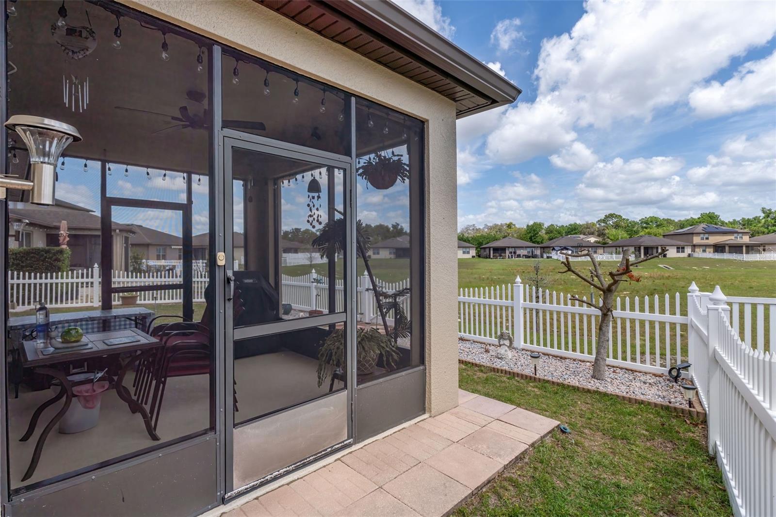 TRILLIUM VILLAGE E PH 1 - Residential