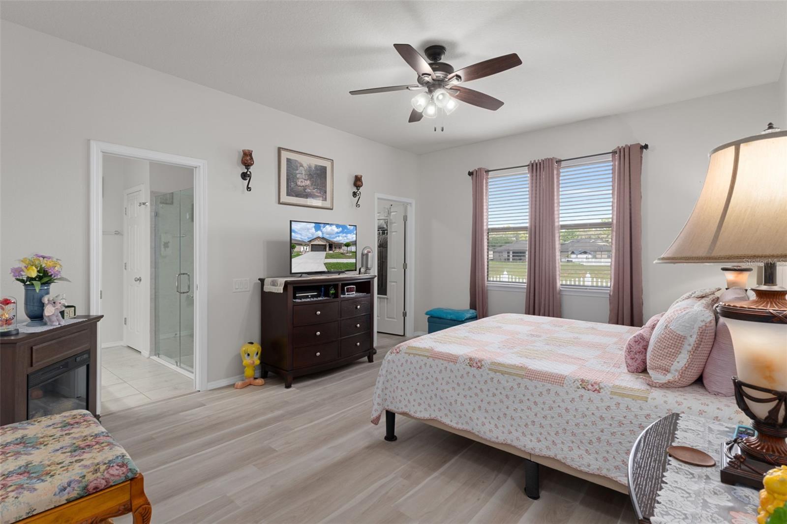 TRILLIUM VILLAGE E PH 1 - Residential