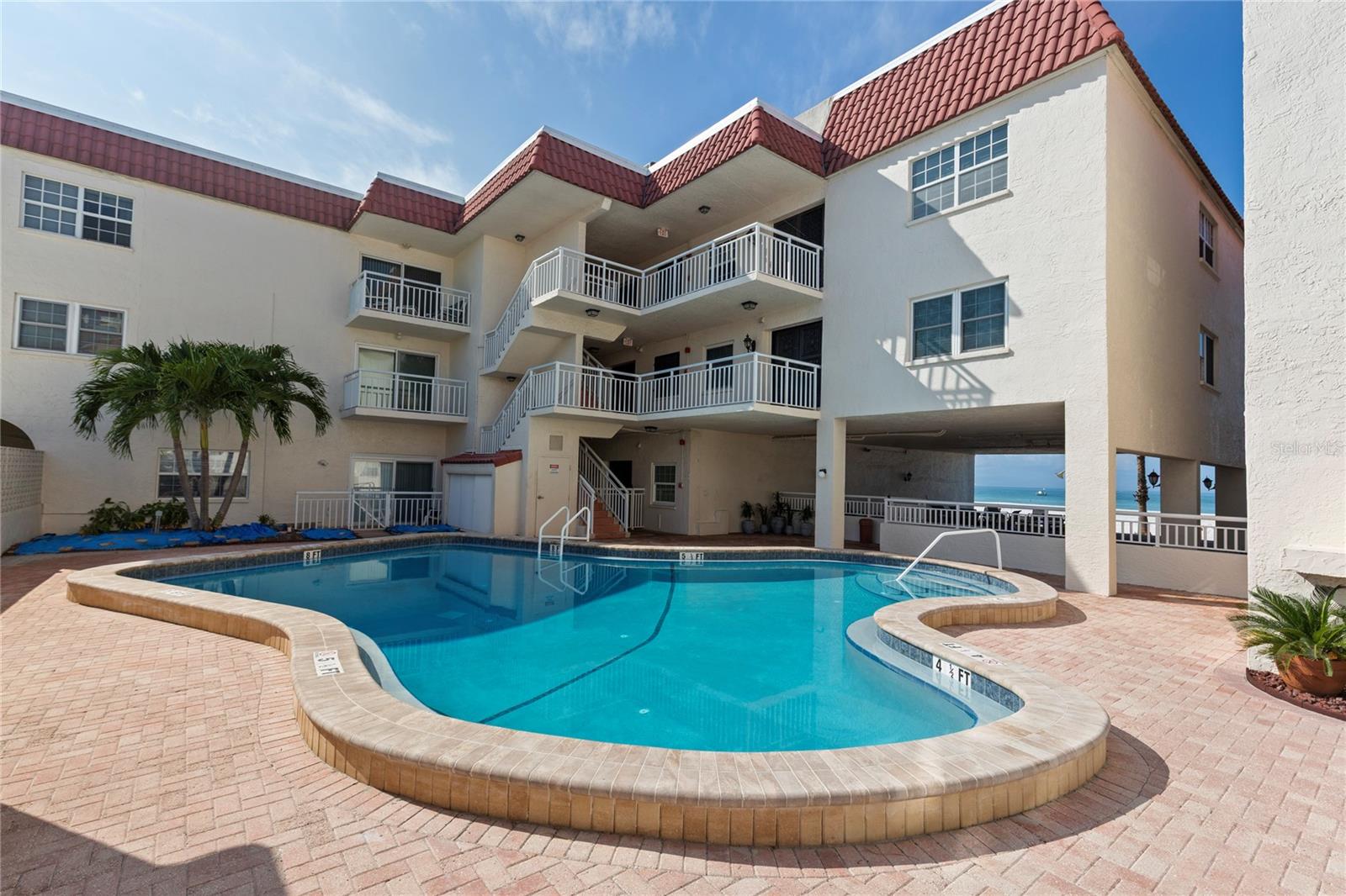 SERENO DEL SOL CONDO - Residential