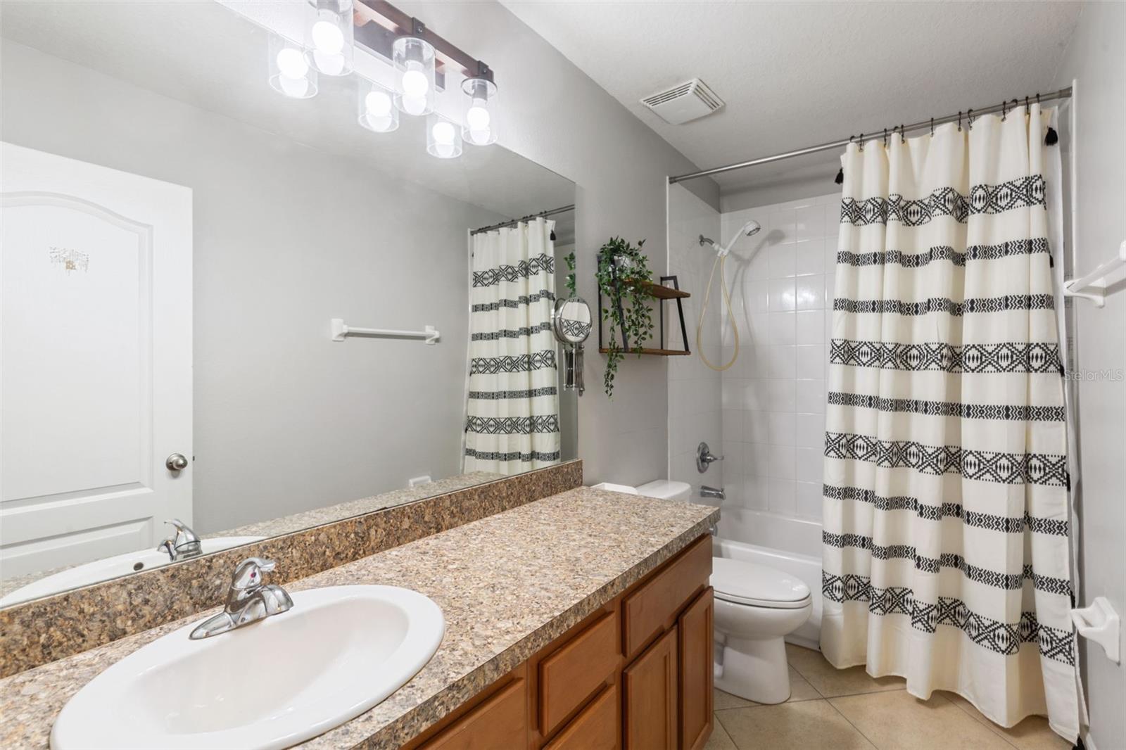 WALDEN POINTE - Residential