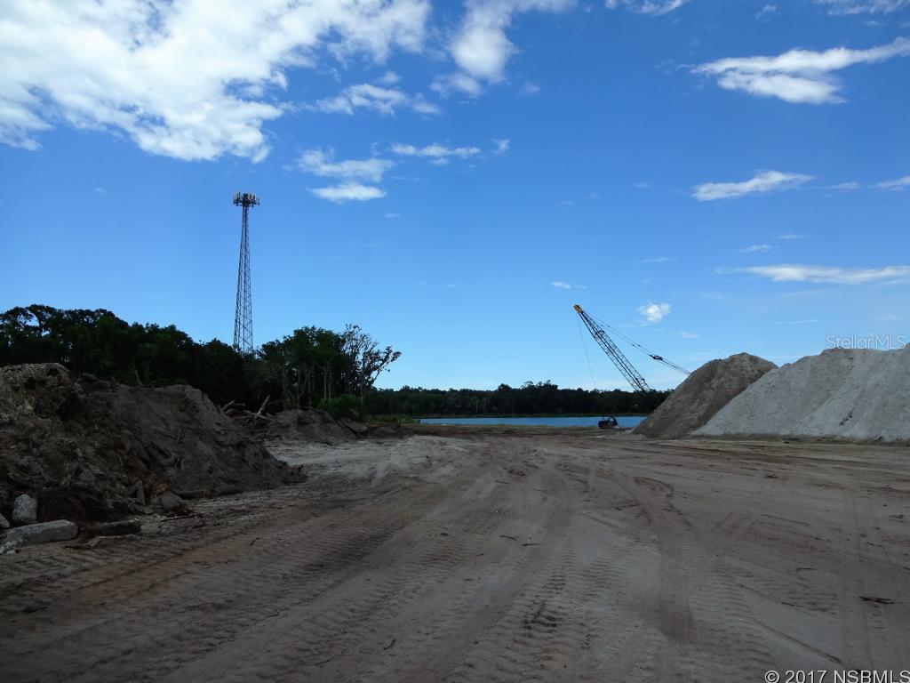 Model Land Co In Betts Grant - Commercial Sale