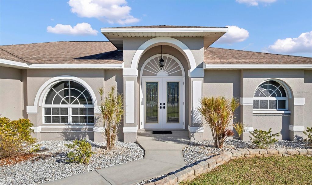 Photo of 1131 SE 13th Terrace, Cape Coral, FL 33990 (MLS # C7521077)