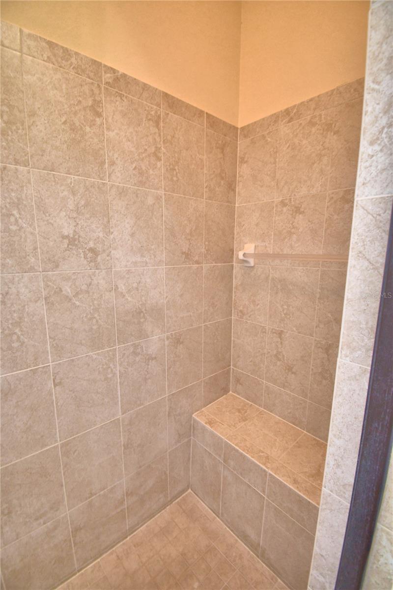 VIENNA SQUARE PH 01 - Residential