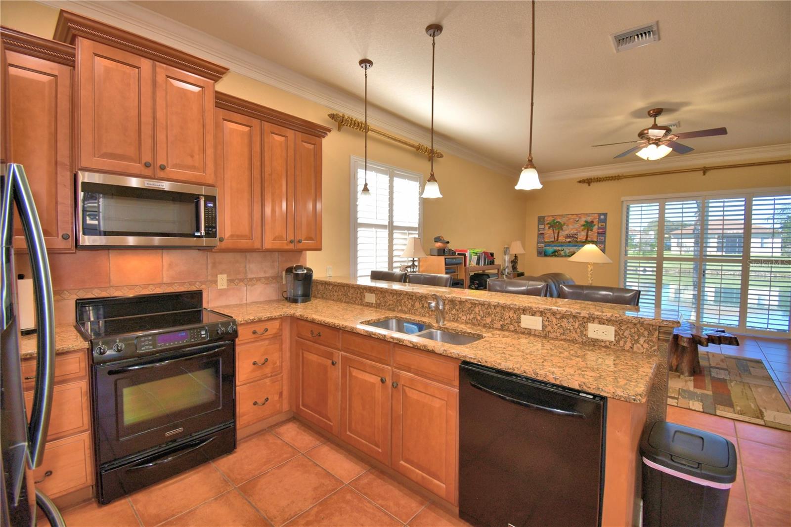 VIENNA SQUARE PH 01 - Residential