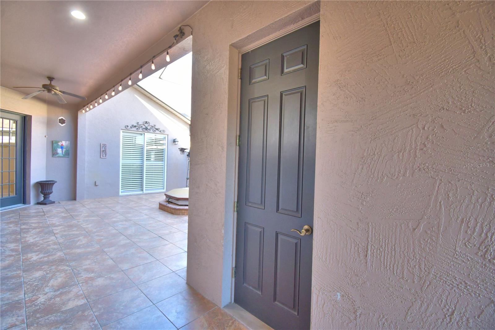 VIENNA SQUARE PH 01 - Residential