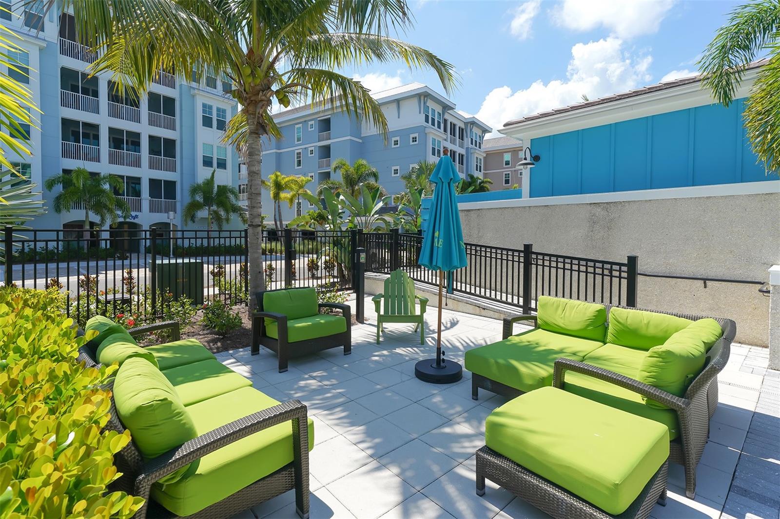 EDGEWATER WALK II ON HARBOUR IS 2, 4, 8-11 - Residential Lease