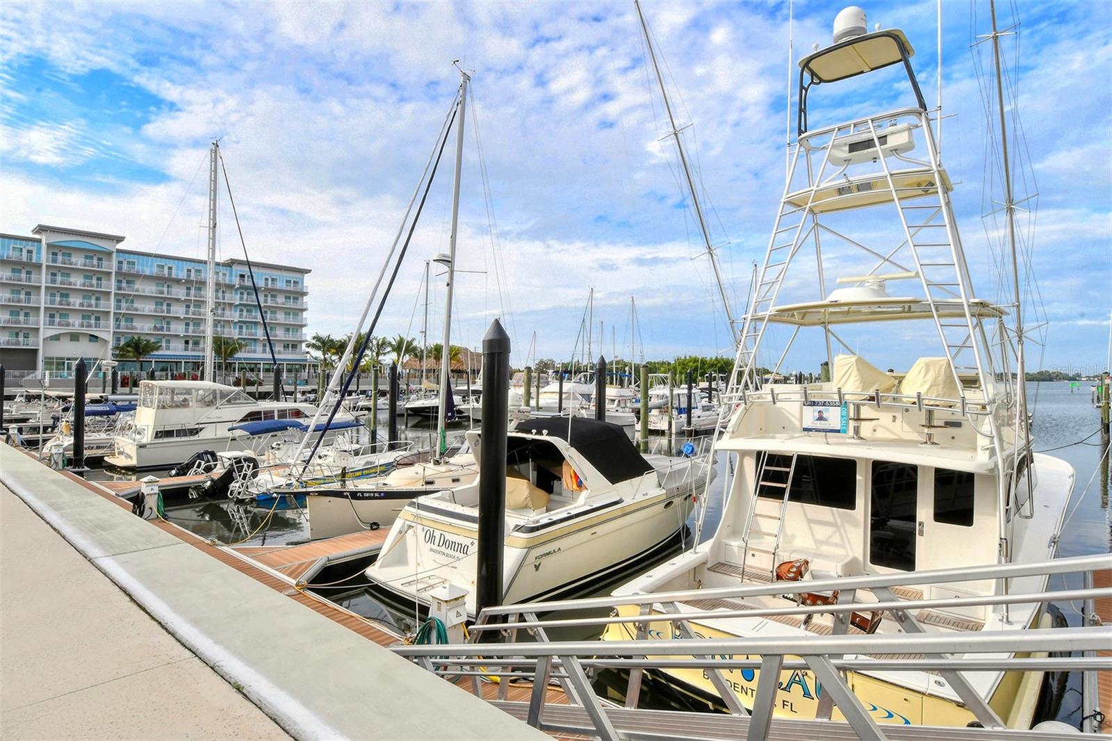 EDGEWATER WALK II ON HARBOUR IS 2, 4, 8-11 - Residential Lease