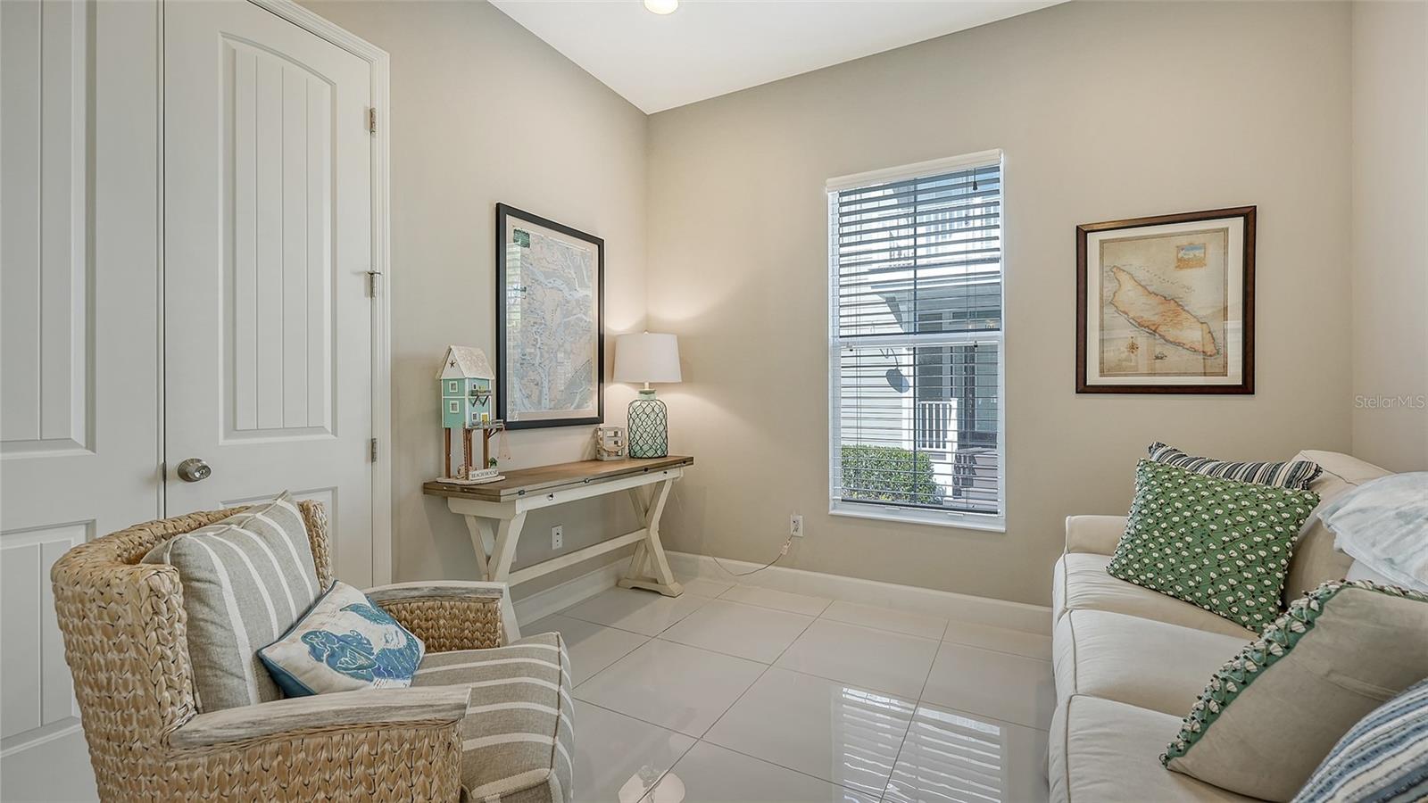 EDGEWATER WALK II ON HARBOUR IS 2, 4, 8-11 - Residential Lease