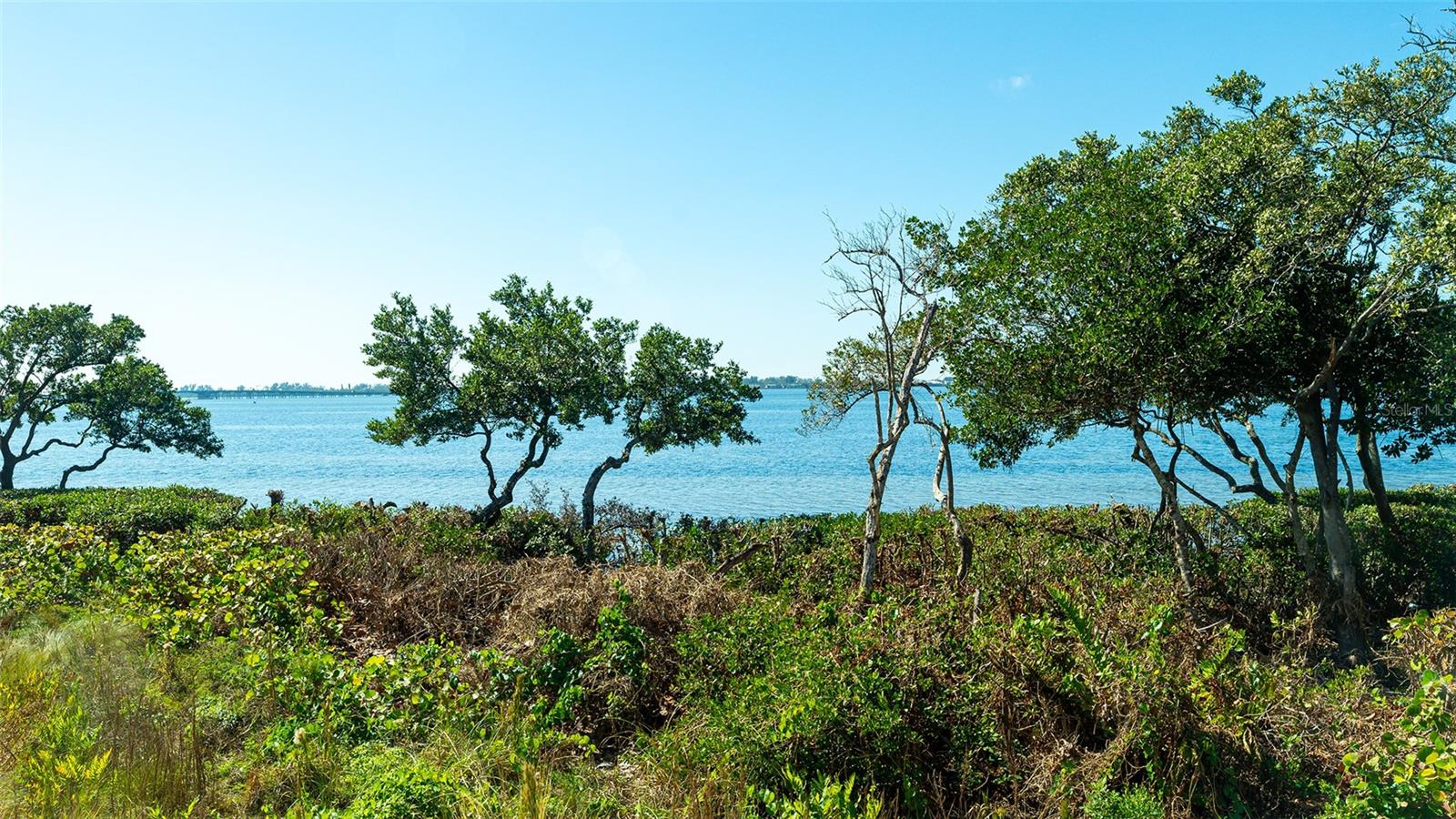 EDGEWATER WALK II ON HARBOUR IS 2, 4, 8-11 - Residential Lease