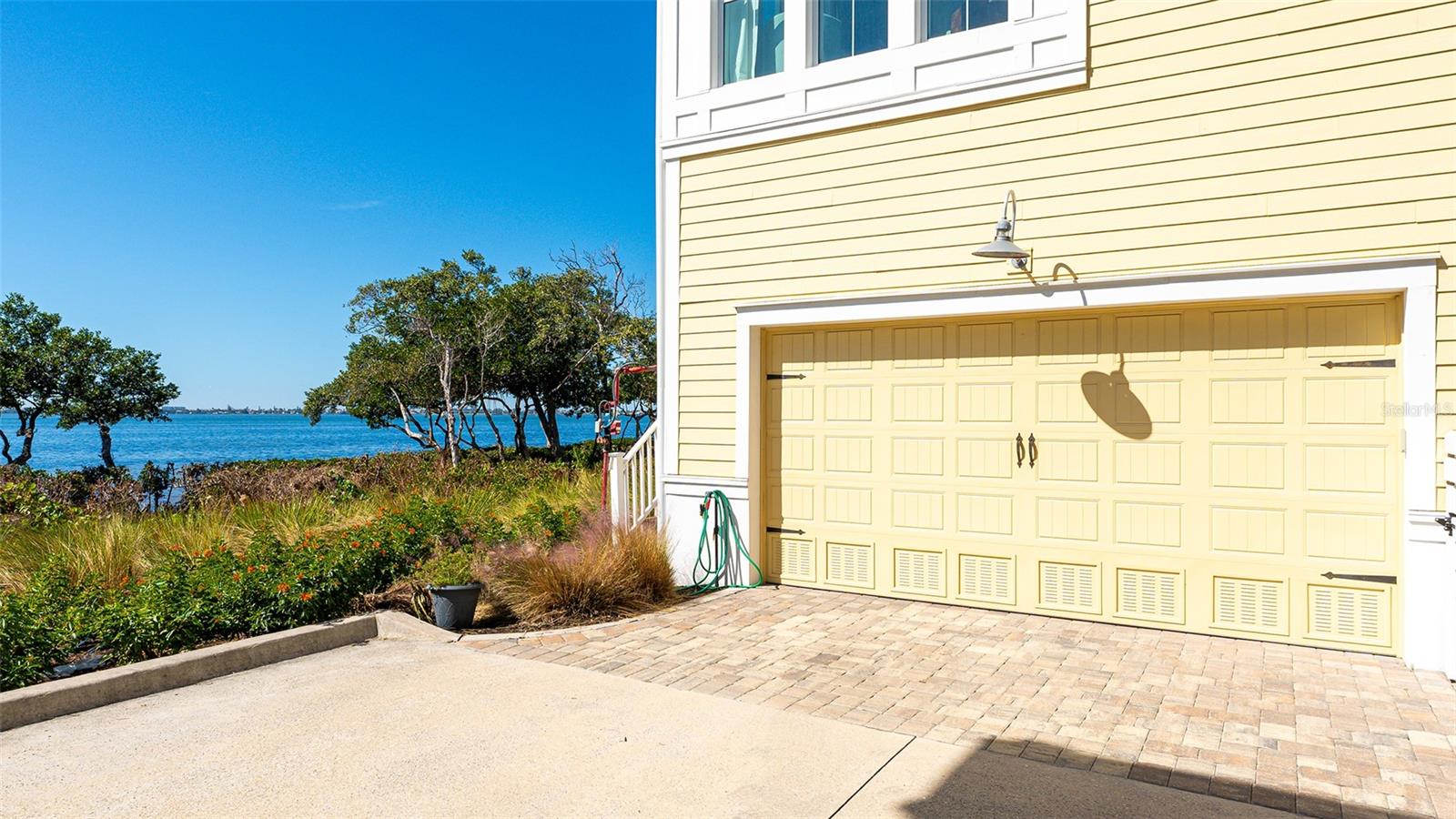 EDGEWATER WALK II ON HARBOUR IS 2, 4, 8-11 - Residential Lease