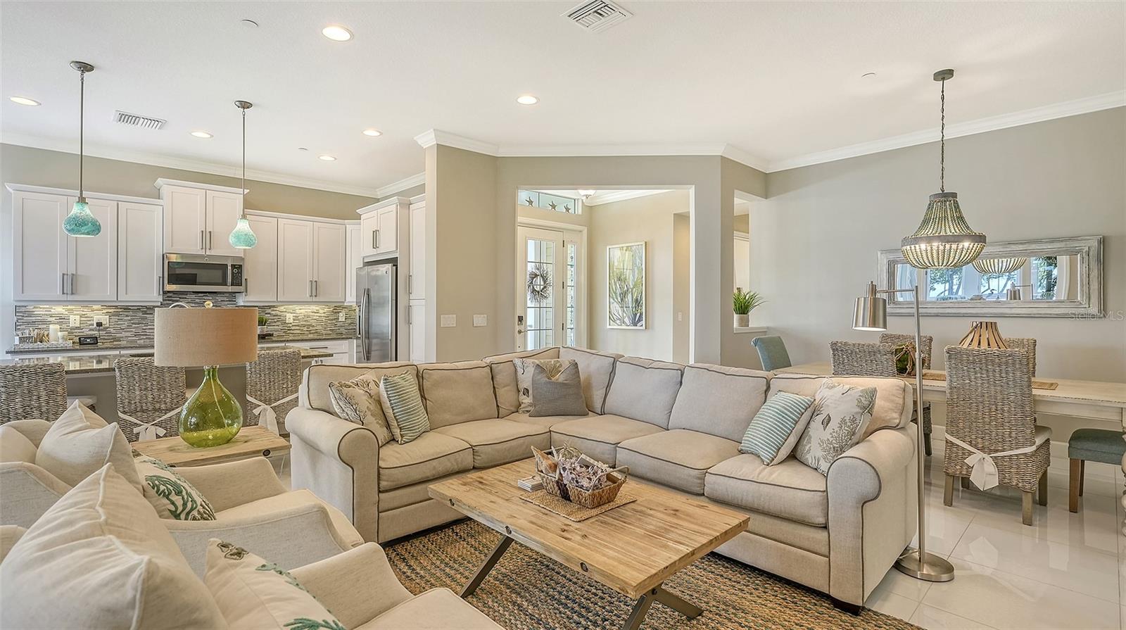 EDGEWATER WALK II ON HARBOUR IS 2, 4, 8-11 - Residential Lease