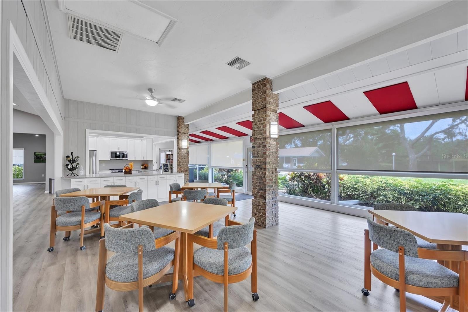 GARDEN LAKES VILLAGE SEC 1 - Residential