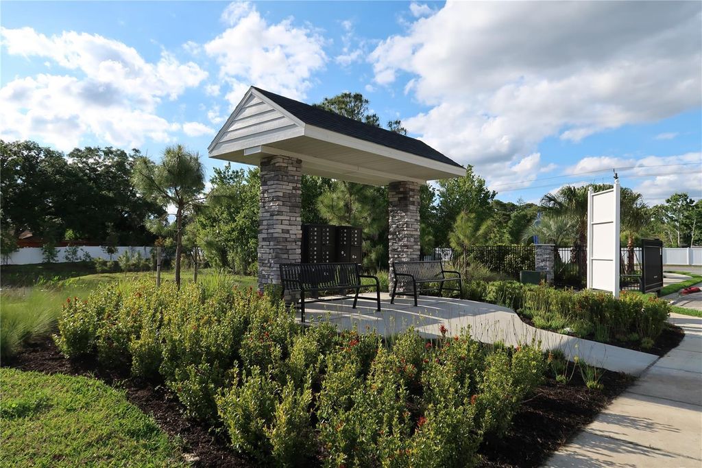 Photo of 2555 Fireflag Lane, Sarasota, FL 34232 (MLS # A4678489)