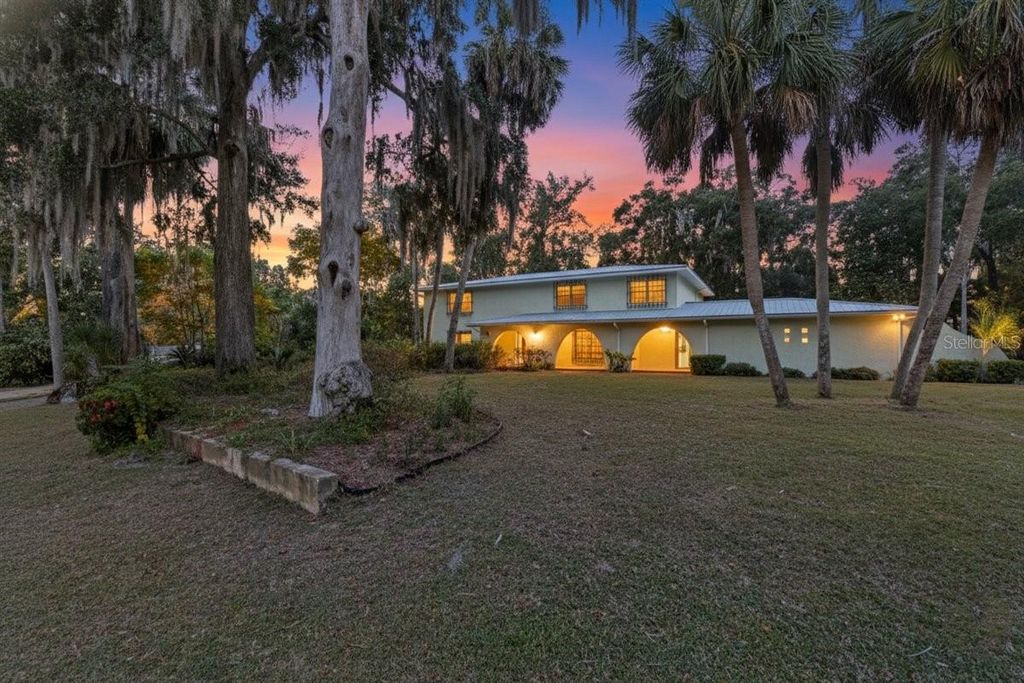 Photo of 155 S Court Street, Bronson, FL 32621 (MLS # OM713884)