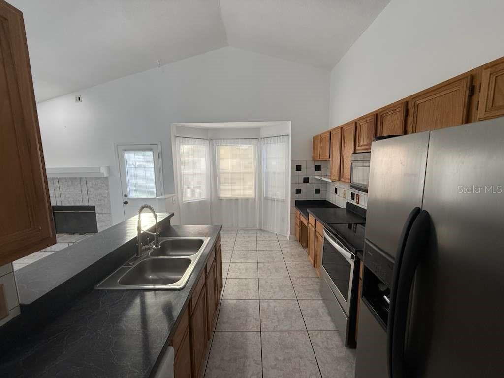 RIVER PARK PH 02 - Residential Lease